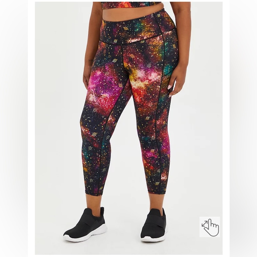 Torrid Performance Core Crop Active Legging With Side Pockets Space Print size 0